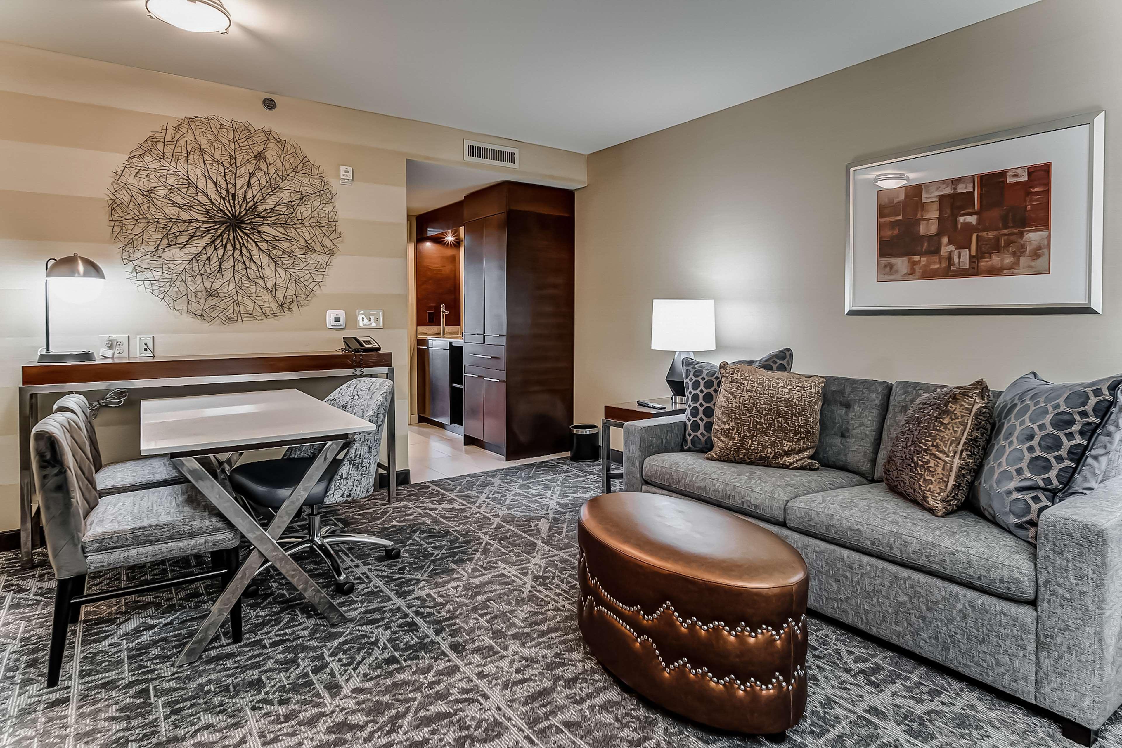 Embassy Suites Atlanta - Kennesaw Town Center מראה חיצוני תמונה