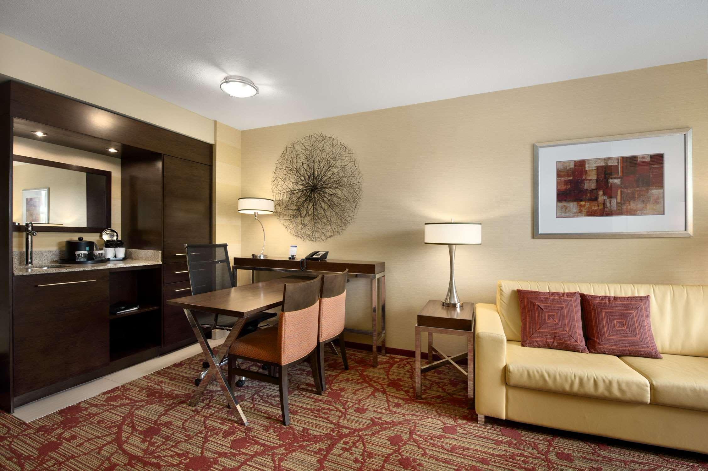 Embassy Suites Atlanta - Kennesaw Town Center חדר תמונה