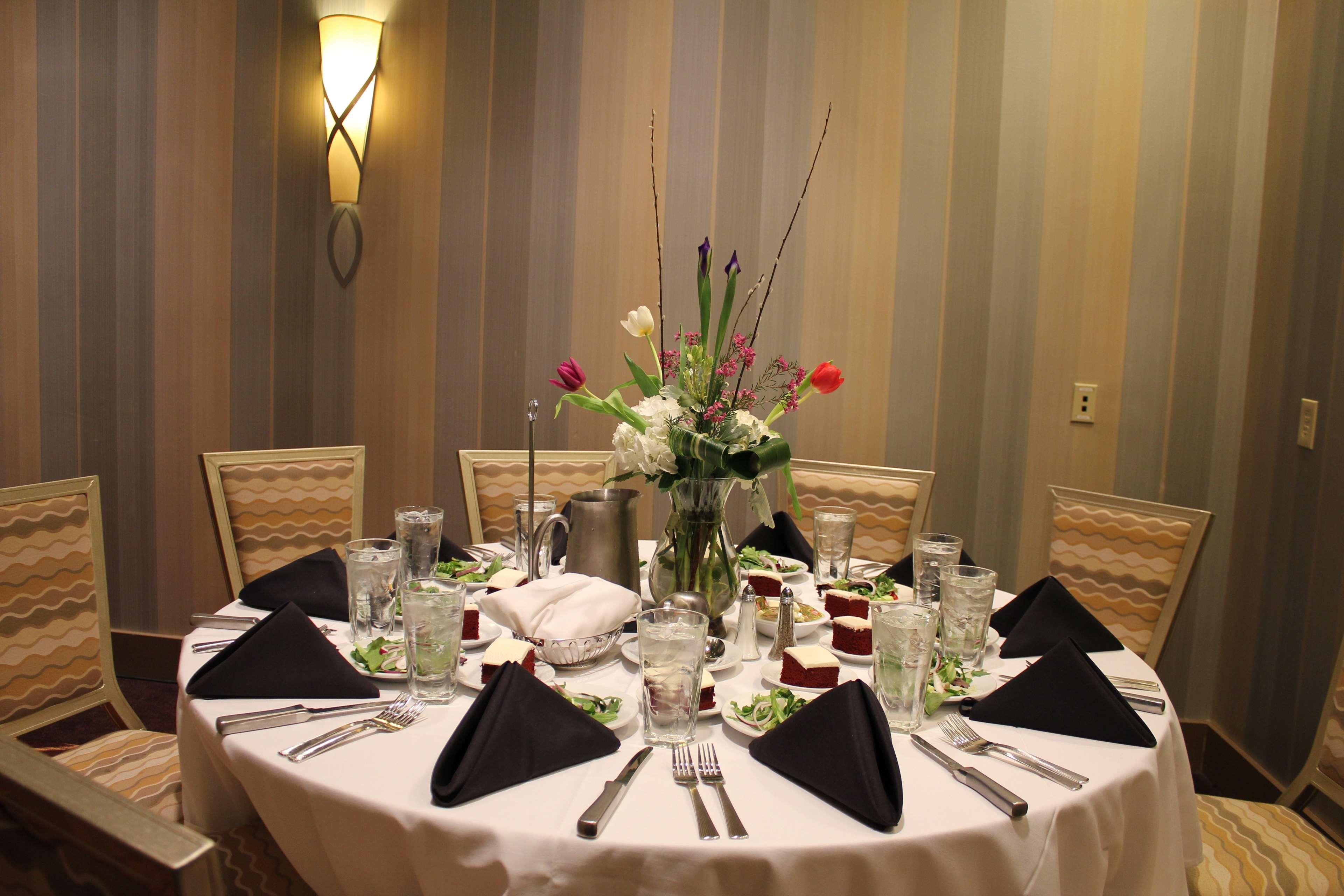 Embassy Suites Atlanta - Kennesaw Town Center מראה חיצוני תמונה