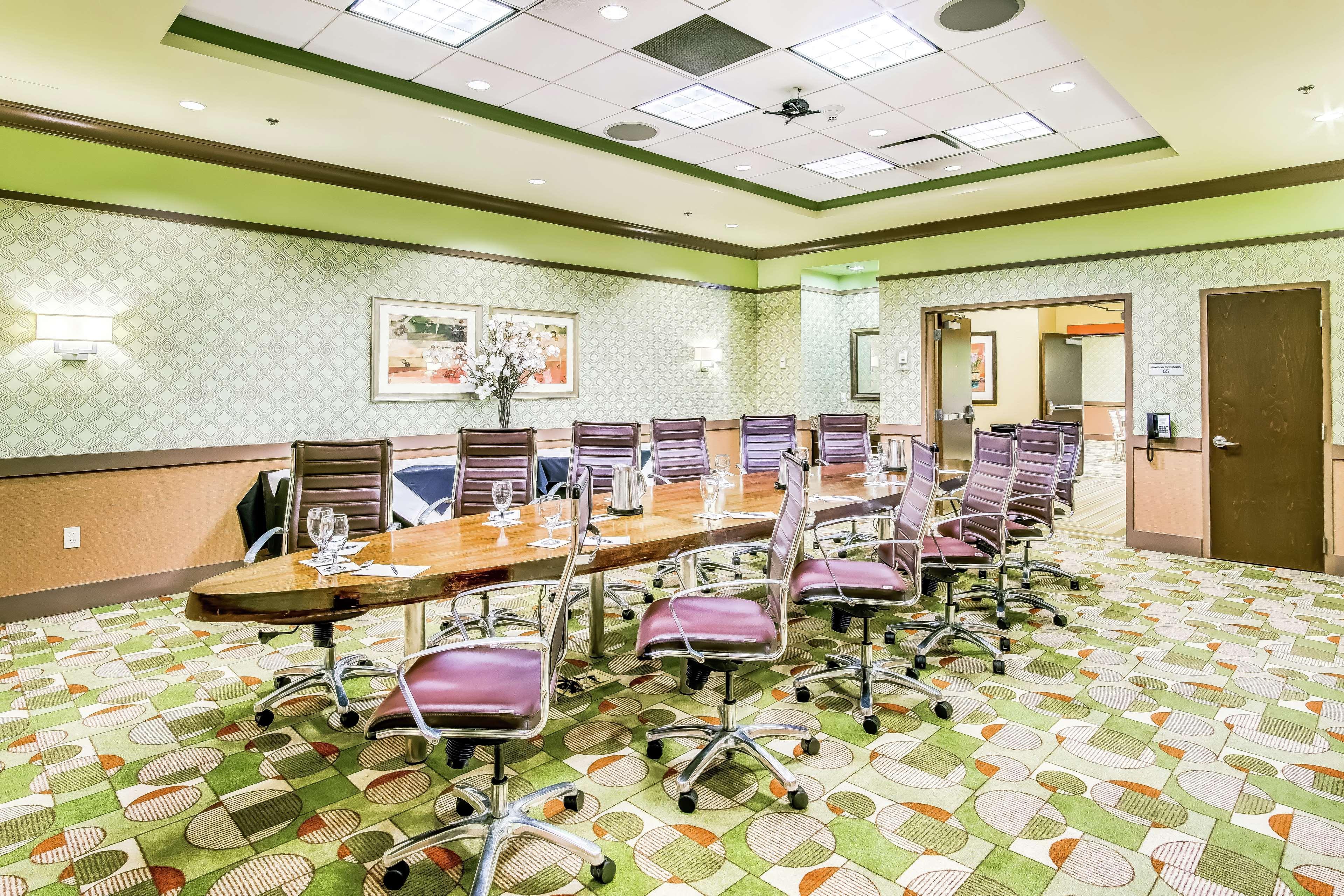 Embassy Suites Atlanta - Kennesaw Town Center מראה חיצוני תמונה
