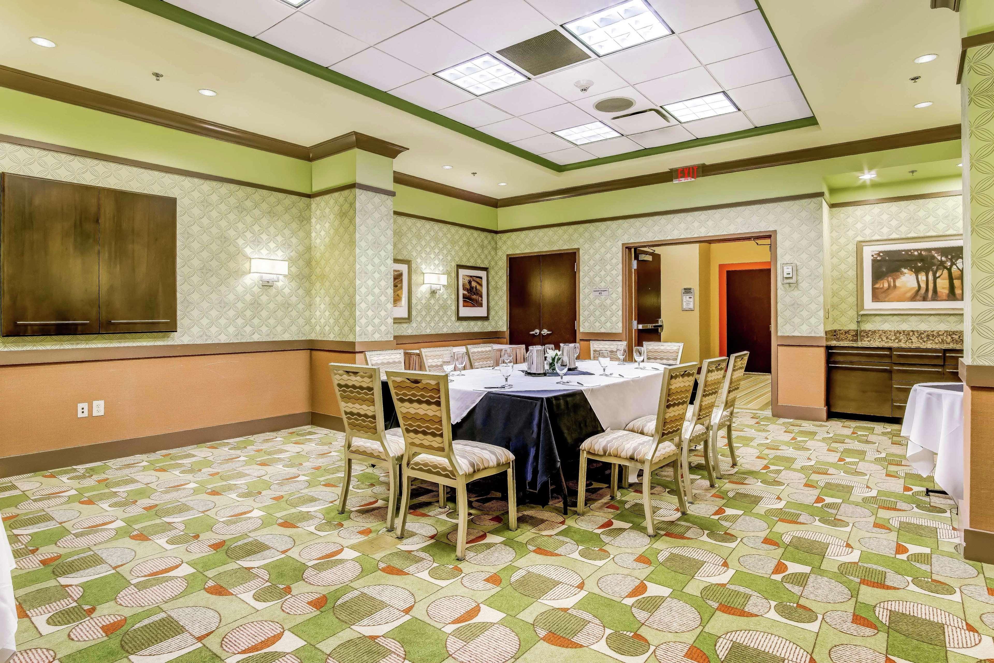 Embassy Suites Atlanta - Kennesaw Town Center מראה חיצוני תמונה
