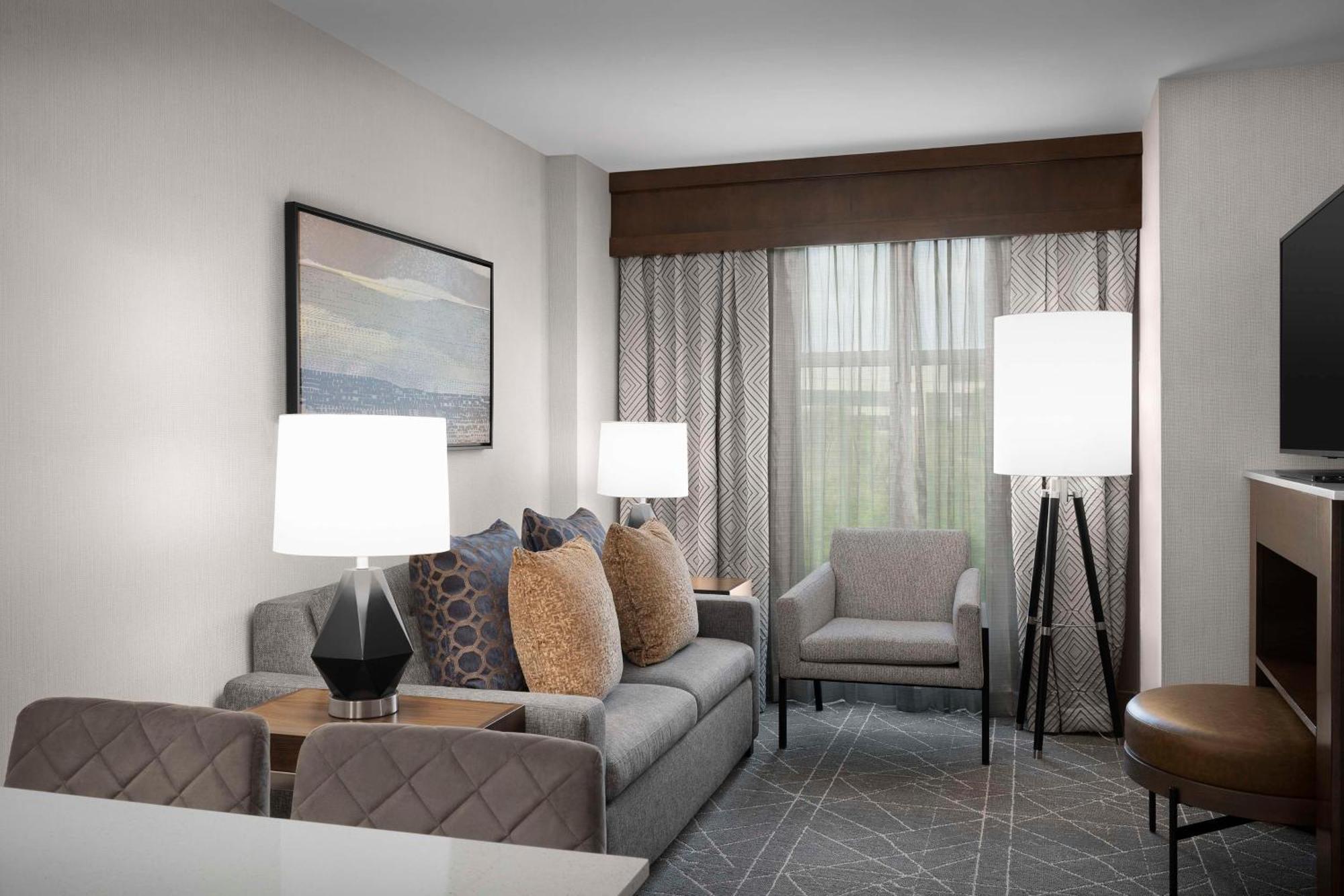 Embassy Suites Atlanta - Kennesaw Town Center מראה חיצוני תמונה